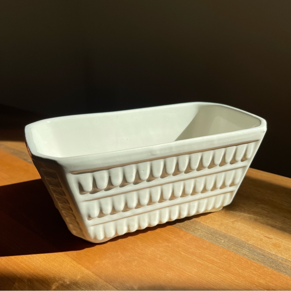 Vintage Brush McCoy Ivory 8” Rectangle Planter 111-7 USA Fish Scale Art Deco